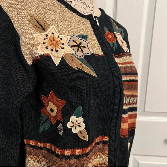 Erika Black and Brown Floral Cardigan - Picture 6 of 9
